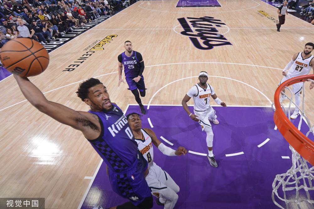 记者：德布劳内要求1000万欧年薪，那不勒斯开出600万欧+奖金.